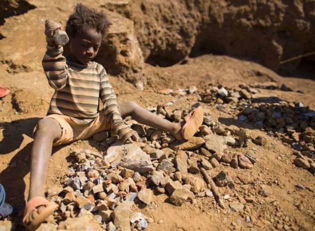 Pianeta Migranti. L’Africa paga la nostra aria pulita.