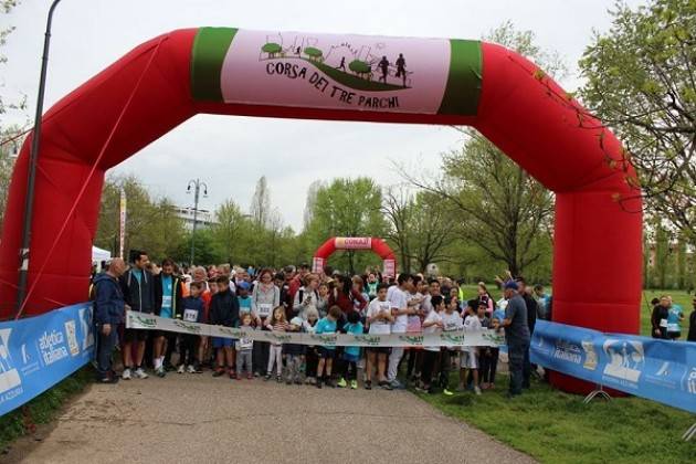 MILANO, LA ‘GARA DEI TRE PARCHI’ AL MUNICIPIO 7  HA APERTO IL TOUR NAZIONALE ‘BANDIERA AZZURRA’