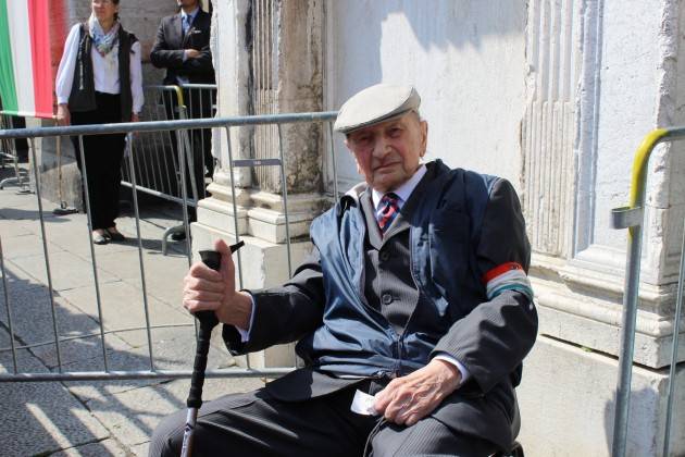 Il cordoglio dei cremonesi per la scomparsa del decano antifascista Mario Coppetti.