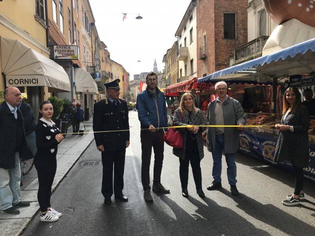 Confesercenti Taglio del nastro per il Mercato Europeo 2018 dal 4 al 6 maggio a Cremona