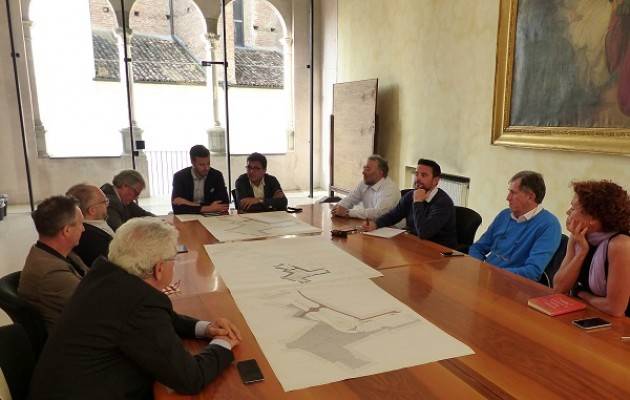 Crema Piazza Garibaldi: presentato a commercianti  e associazioni il progetto definitivo