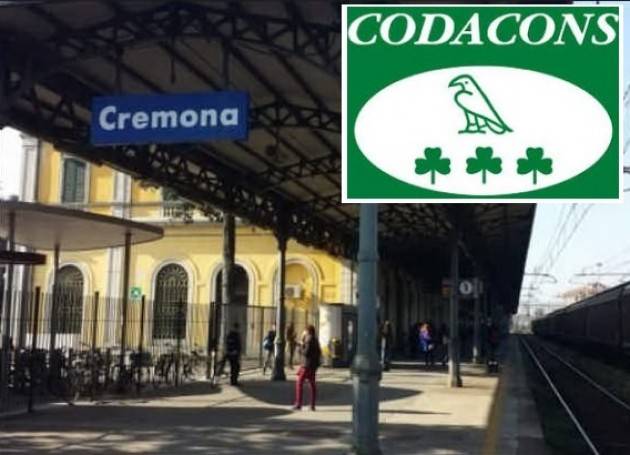 CREMONA CODACONS : INCREDIBILE ALLA STAZIONE CAPOTRENO PICCHIATO SELVAGGIAMENTE.