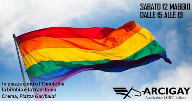 Gazebo informativo di Arcigay Cremona a Crema per sabato  12 maggio