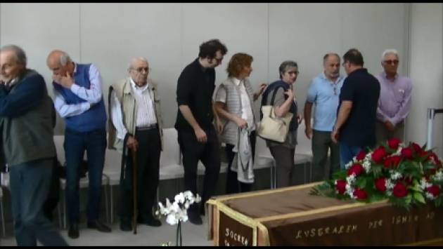 (Video) Cremona Tanti compagni ed amici al commiato di Deo Fogliazza