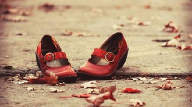 DONNE A PERDERE di VINCENZO ANDRAOUS 