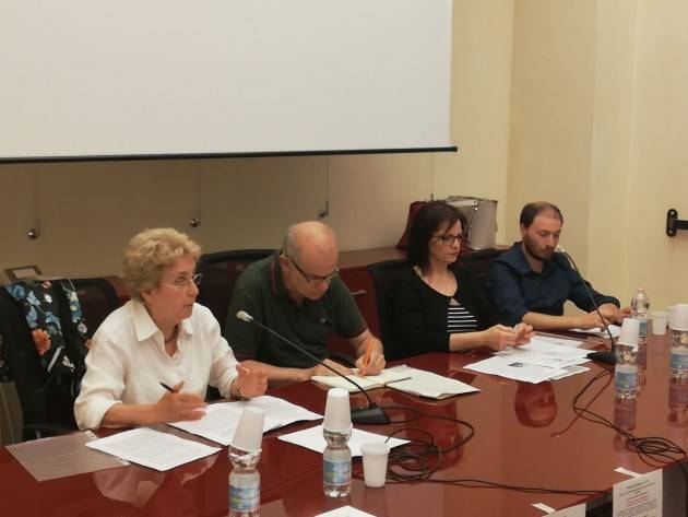 Cremona Oltre 50 associazioni locali hanno sottoscritto il documento per la sostenibilità sociale e ambientale.