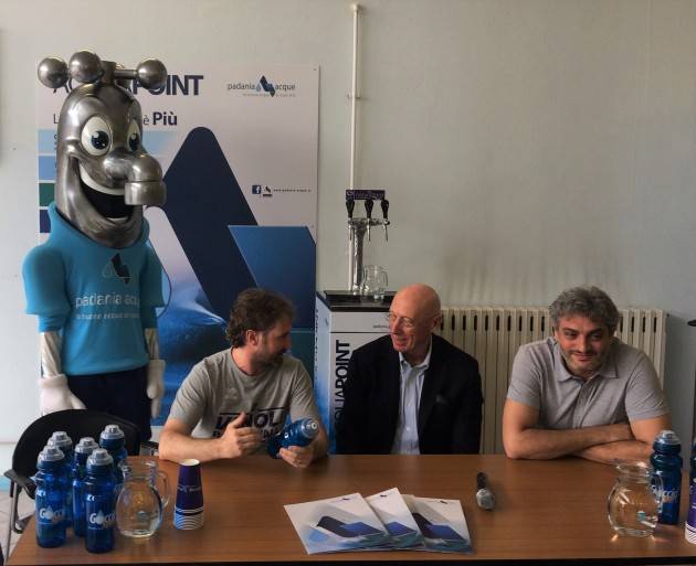 Acqua Eco Sport : Padania Acque e Vanoli Basket inaugurano il corner ACQUAPOINT e presentano il Camp estivo statunitense