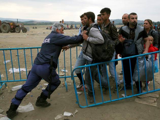 Pianeta Migranti. Matteo Salvini :‘Tagliamo 5 miliardi all’accoglienza dei migranti’.