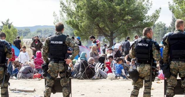 Pianeta Migranti. Matteo Salvini :‘Tagliamo 5 miliardi all’accoglienza dei migranti’.