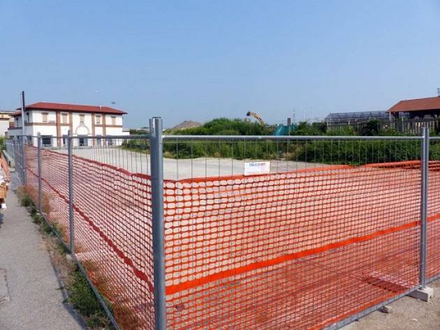 Chiuso il parcheggio ex Aci: recinzioni in via Stazione per piastra  e rotatoria di ‘Crema 2020’