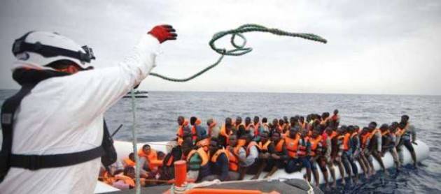 Immigrazione Non possiamo tacere - atto di pubblica denuncia di preti e religiosi/e aderenti a paxchristi