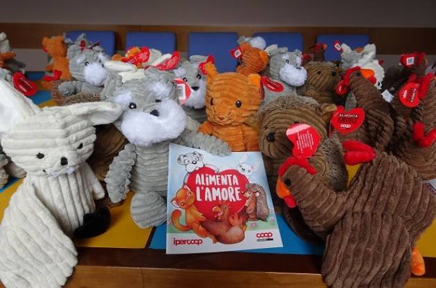 CENTINAIA DI PELUCHES DA COOP LOMBARDIA ALL’ASST DI CREMONA