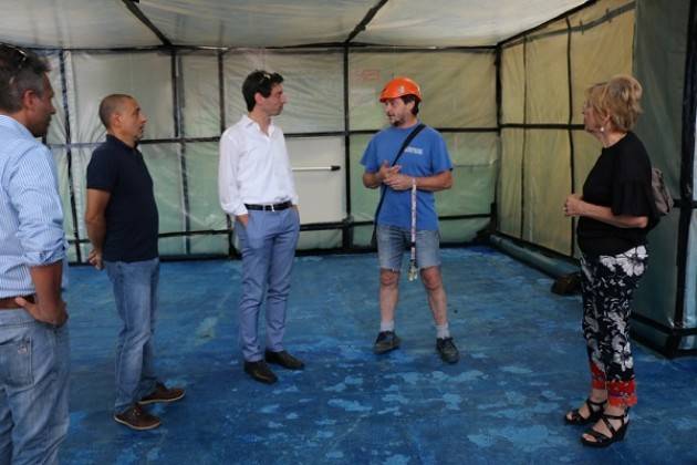 Cremona Galimberti,Ruggeri e Virgilio visitano la scuola Virgilio dove è in corso bonifica da amianto