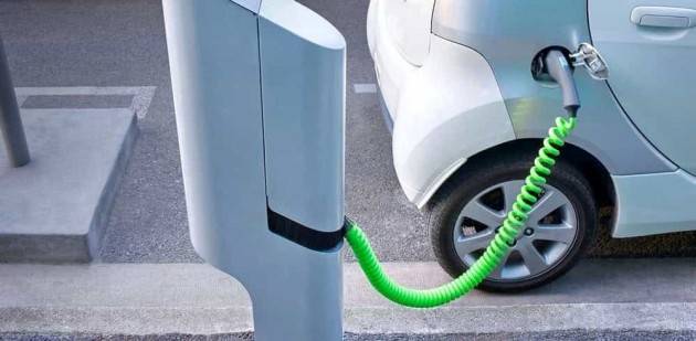 Cremona: arrivano 10 colonnine di ricarica per veicoli elettrici