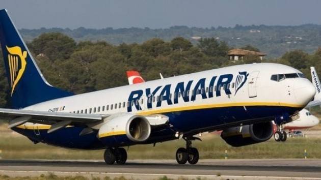 Federconsumatori Governo ed Enac ritirino le concessioni a Ryanair
