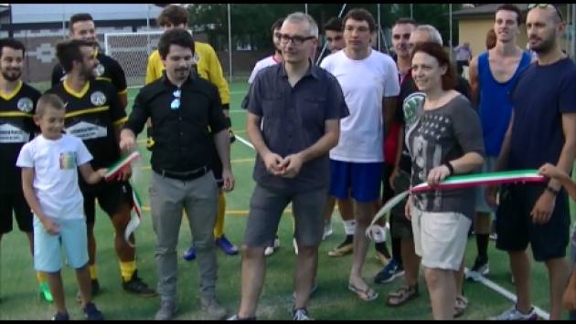 (Video) Torricella del Pizzo (Cr) Il Sindaco Emanuele   Sacchini  inaugura il campo tennis-calcetto
