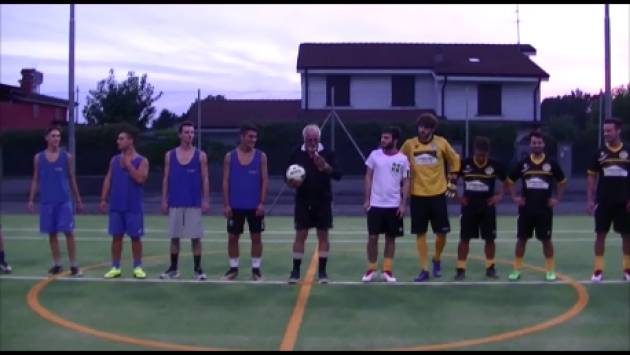 (Video) Torricella del Pizzo (Cr) Il Sindaco Emanuele   Sacchini  inaugura il campo tennis-calcetto