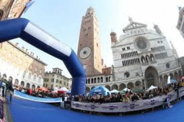 Domenica 21 ottobre LA HMC-MEZZA MARATONA CITTA’ DI CREMONA FA DICIASSETTE