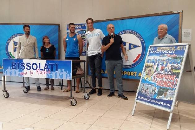 Giacomo Gentili e Andrea Cattaneo festeggiati alla Canottieri Bissolati