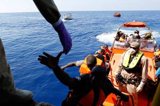 Pianeta Migranti. Firma la petizione 'Salviamo Aquarius e il soccorso in mare'