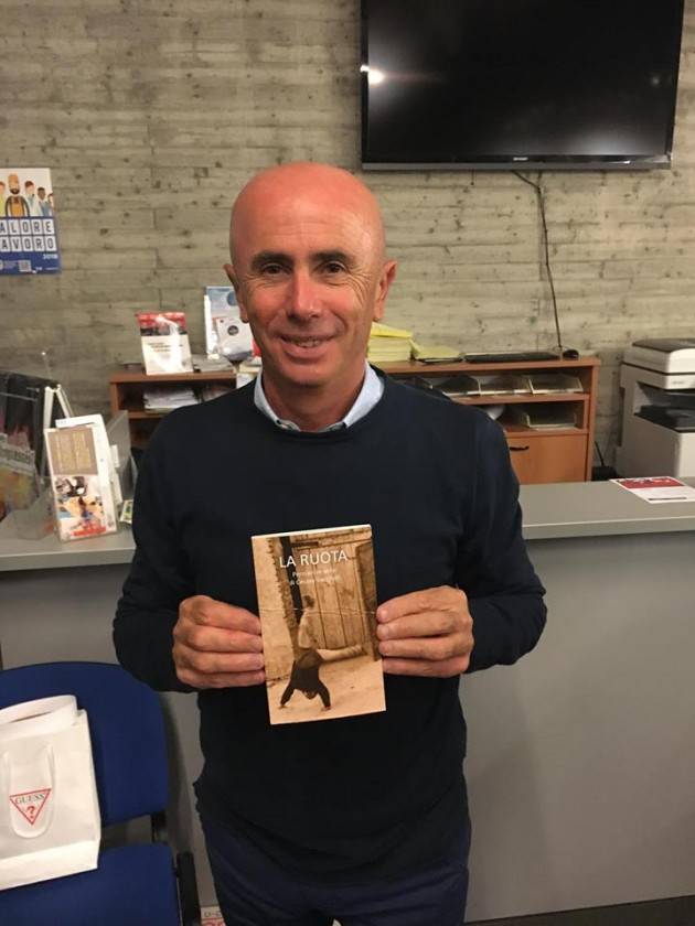 La ruota  dell'autore  Cesare Vacchelli Recensione di Giorgio Barbieri (Cremona)
