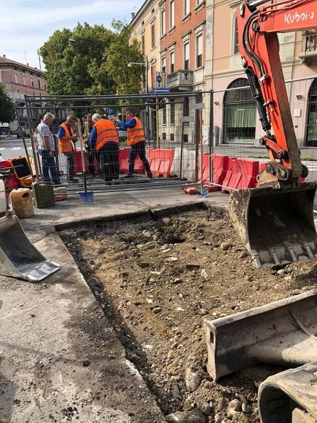 Padania Acque  Cremona: verifiche alla rete acquedottistica e fognaria in via Buoso da Dovara angolo piazza IV Novembre