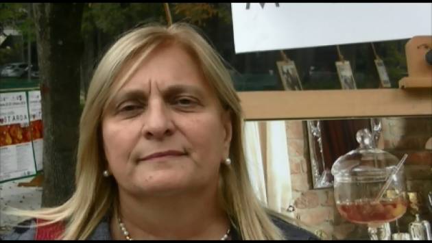 (Video) Cremona Festa Mostarda 2018 Barbara Manfredini : è un notevole successo. E nel 2019 anche la festa dei formaggi cremonesi