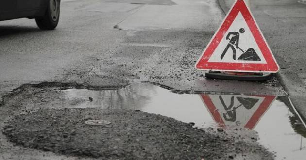 Sesto: buche e tratti sconnessi in via Matteotti. Le preoccupazioni dei residenti