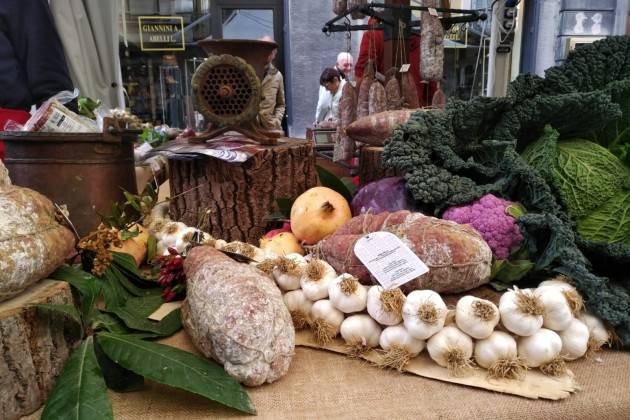 (Video) Stefano Pelliciardi  Festa del Salame 2018 a Cremona .Un successo nonostante il meteo