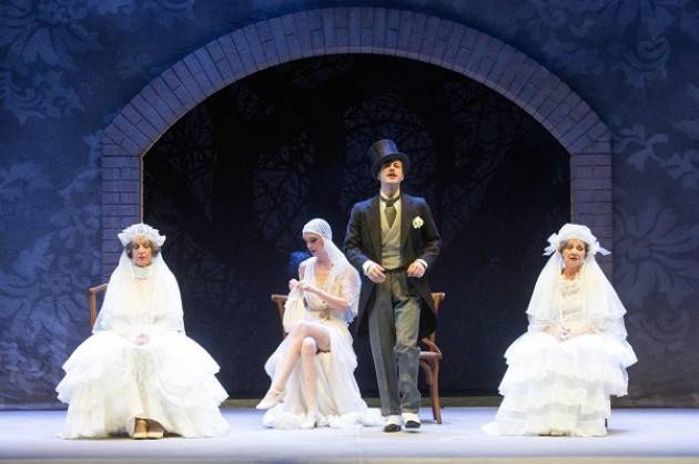 Teatro Ponchielli - Prosa 2018/2019: le date per l'acquisto dei biglietti e degli abbonamenti
