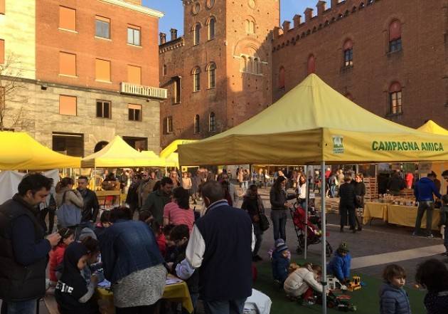 Per la Giornata provinciale del Ringraziamento Domani 11 novembre  Campagna Amica in piazza Stradivari Cremona