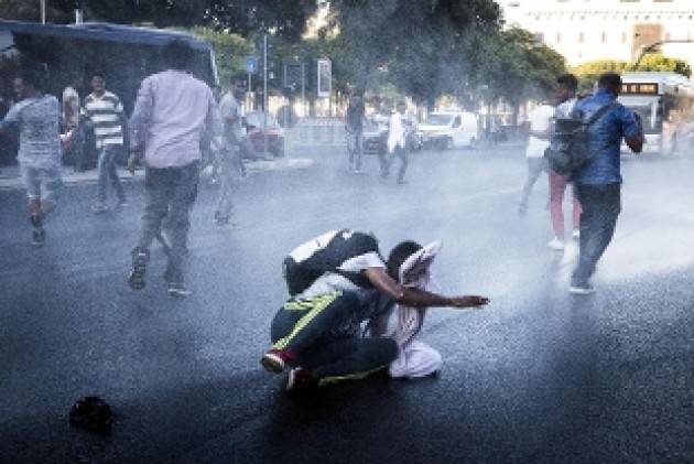 Cgil Il commento L'odioso sgombero nella Roma delle ideologie di Daniele Giordano