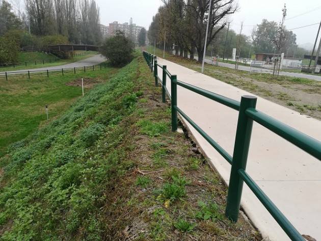 Prematuro degrado della ciclabile di Via del sale. La denuncia , con foto, di Alessandro Fanti (Lega)  -video