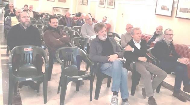 L’ECOLIBRI  Report sull’incontro con Ugo  De Grandis  autore del libro ‘Guerra alla guerra’
