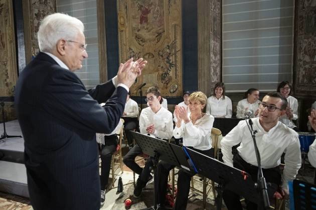 Sergio Mattarella abbraccia l’Orchestra MagicaMusica di Castelleone