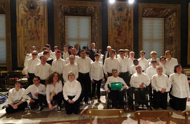 Sergio Mattarella abbraccia l’Orchestra MagicaMusica di Castelleone