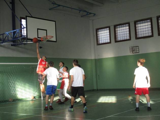 UISP STUDENTI DELL’ITIS di CREMONA IN CARCERE  PER PARTITA DI PALLACANESTRO