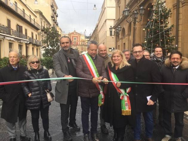 Grazie al torrone si rafforza la dolce intesa tra Cremona e Caltanissetta