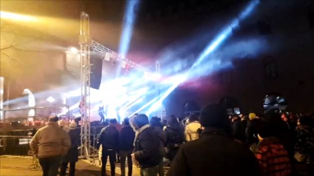 (Video) Capodanno 2019 in p.zza Stradivari Cremona