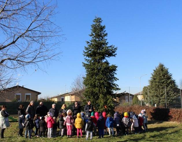 Cremona: Un gradito ospite nel giardino della scuola infanzia Boschetto