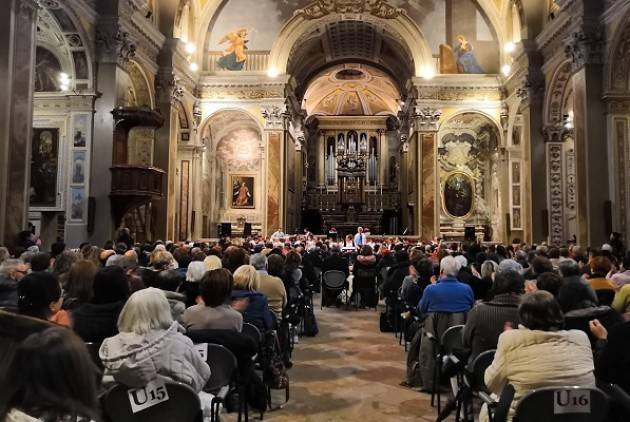 Crema Concerto al Manenti, l’Orchestra MagicaMusica incanta quasi 400 persone