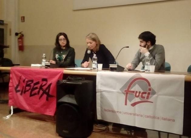 Crema, sala  gremita all’incontro ‘Mafie del nord’ con Alessandra Dolci