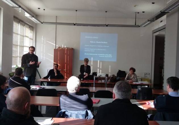 Relazionarsi con persone affette da demenza: corso di formazione per gli agenti della Polizia Locale di Cremona