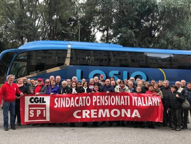 (Video) Con Cgil-Cisl-Uil in 300 a Roma da Cremona alla manifestazione #FuturoAlLavoro