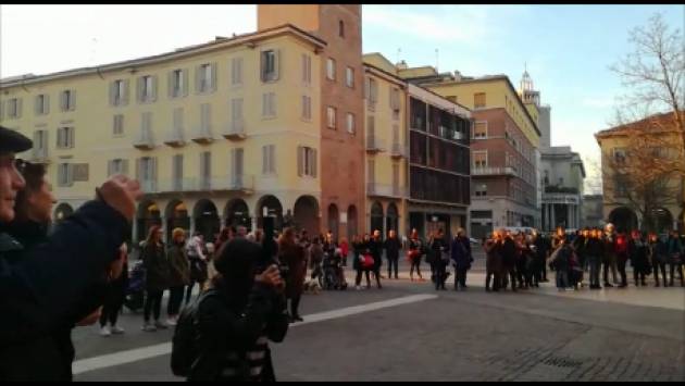 Anche a Cremona il 14 febbraio 2019 ONE BILLION RISING fa sentire la propria voce (Video di Chiara Peli)