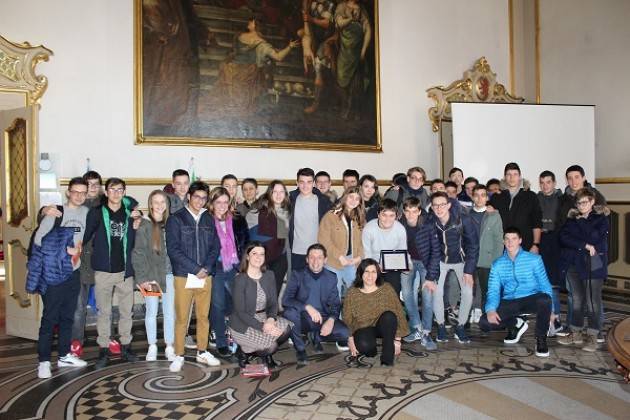 In Comune gli studenti della II B dell’Istituto di Istruzione Superiore Stanga