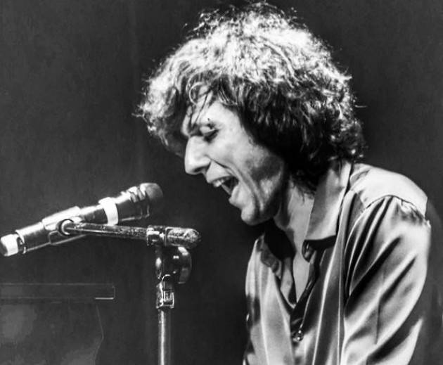 Ermal Meta in concerto al Teatro Ponchielli venerdì 1 marzo 2019