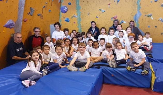 Gianluca Galimberti in visita alla Scuola infanzia Sacra Famiglia