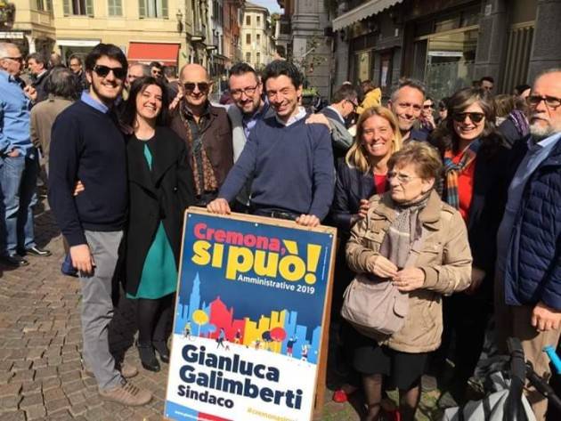 (Video) Gianluca Galimberti, candidato sindaco, entusiasma i sui sostenitori all’inaugurazione della sede ‘Cremona si può’