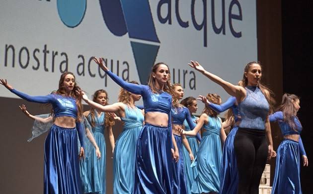 Cremona Padania Acque : martedì 26 marzo  al Ponchielli è andata in scena la ‘Festa dell’Acqua Pura’